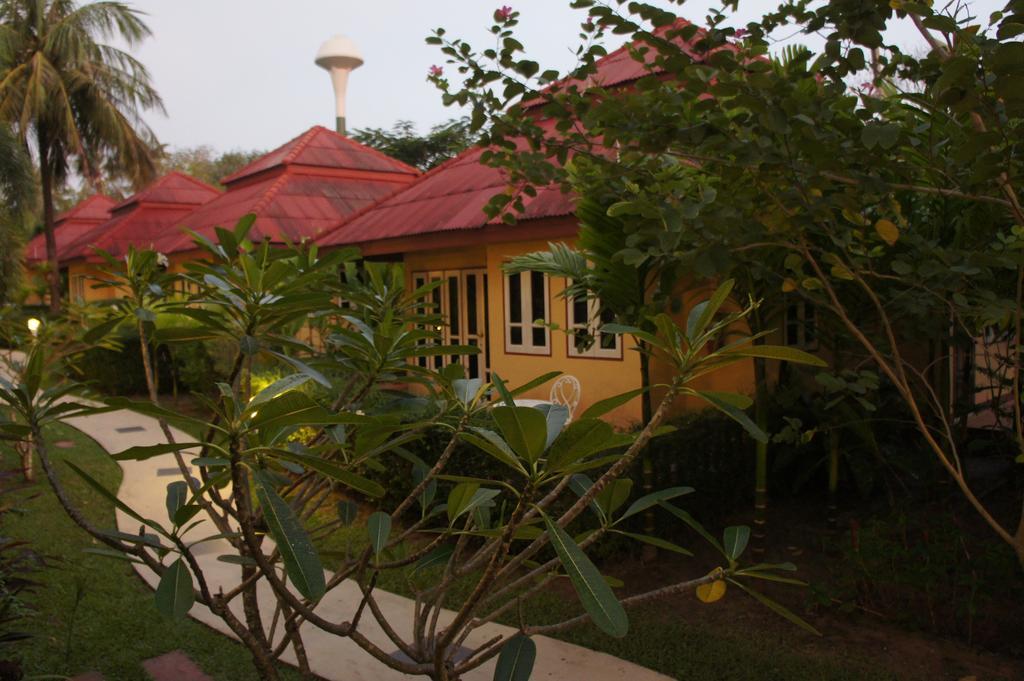 Palm Village Rawai Zewnętrze zdjęcie